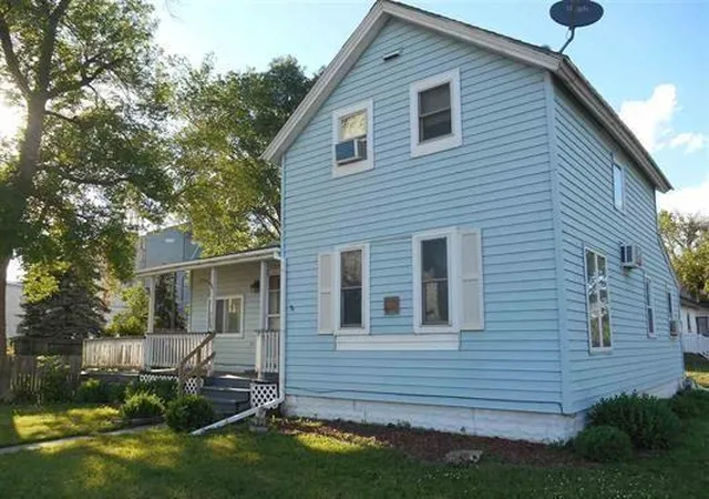 Single family home for sale at 508 Silver St E, Mapleton, MN 56065 | MLS# 7147601