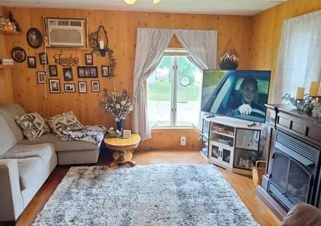 Photo 3 of Single family home for sale at 508 Silver St E, Mapleton, MN 56065 | MLS# 7147601 | Listing updated on 2026-09-22