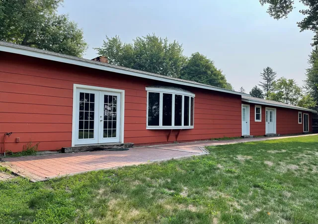 Photo 3 of Single family home for sale at 700 Orchard Rd, Worthington, MN 56187 | MLS# 7147621 | Listing updated on 2026-09-30