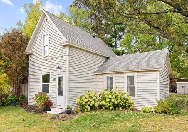 Photo 2 of Single family home for sale at 155 Saint Francis Ave Nw, Bethel, MN 55005 | MLS# 7147635 | Listing updated on 2026-10-09