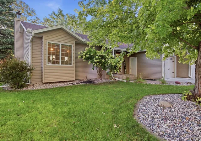 Photo 1 of Single family home for sale at 14 Renann Ct, North Mankato, MN 56003 | MLS# 7147639 | Listing updated on 2026-09-23
