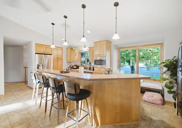 Photo 3 of Single family home for sale at 14 Renann Ct, North Mankato, MN 56003 | MLS# 7147639 | Listing updated on 2026-09-23