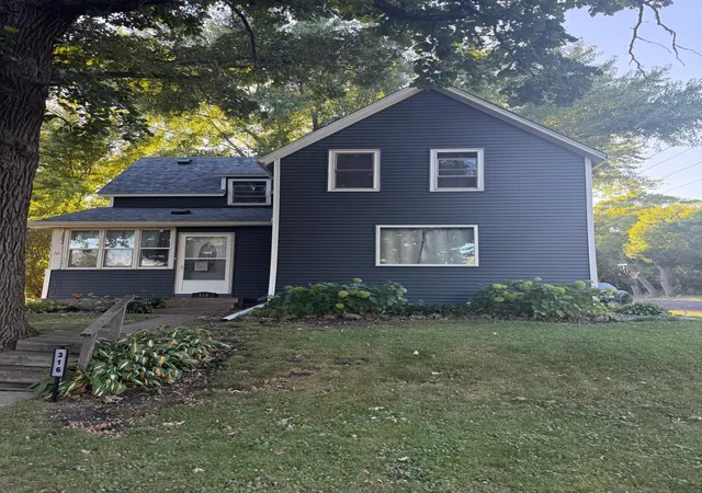 Photo 1 of Single family home for sale at 316 2nd Avenue N, Brownton, MN 55312 | MLS# 7147652 | Listing updated on 2026-09-22