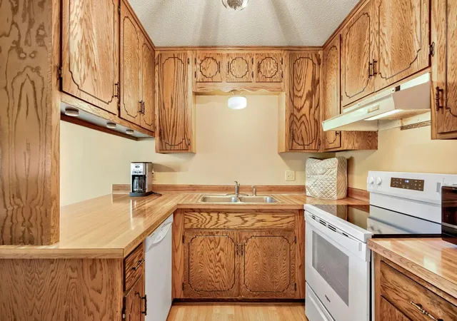 Photo 3 of Single family home for sale at 1024 1st Street, Farmington, MN 55024 | MLS# 7147654 | Listing updated on 2026-10-08
