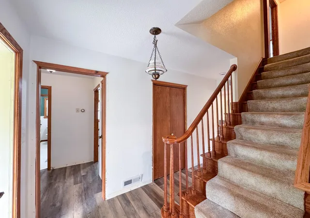 Photo 3 of Single family home for sale at 615 S Woodland Dr, Fergus Falls, MN 56537 | MLS# 7147671 | Listing updated on 2026-09-22