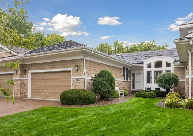 Photo 1 of Single family home for sale at 740 Widsten Cir, Wayzata, MN 55391 | MLS# 7147682 | Listing updated on 2026-09-22