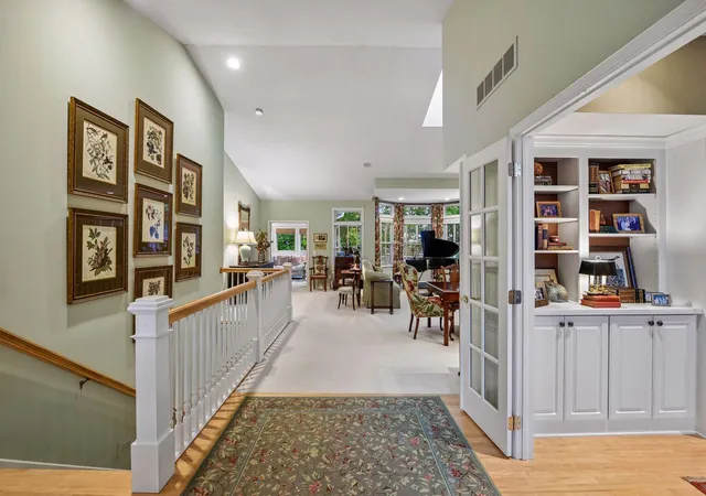 Photo 4 of Single family home for sale at 740 Widsten Cir, Wayzata, MN 55391 | MLS# 7147682 | Listing updated on 2026-09-22