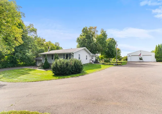 Photo 3 of Single family home for sale at 48900 Dogwood Ave, Rush City, MN 55069 | MLS# 7147691 | Listing updated on 2026-09-22