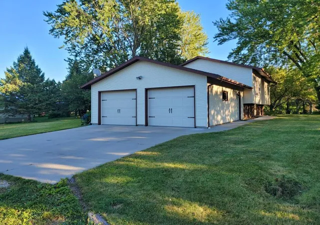 Photo 1 of Single family home for sale at 60328 210th Avenue, Dodge Center, MN 55927 | MLS# 7147721 | Listing updated on 2026-09-24