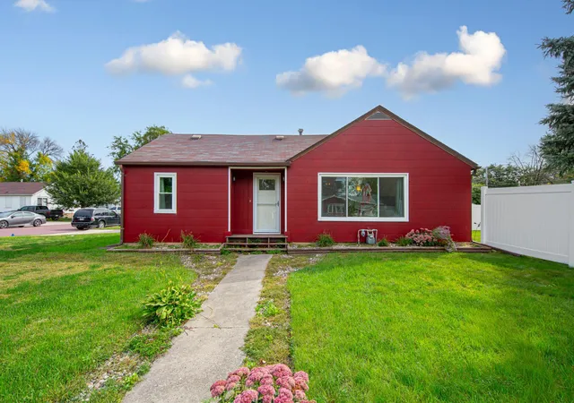 Photo 1 of Single family home for sale at 401 Belle Ave, Mankato, MN 56001 | MLS# 7147731 | Listing updated on 2026-09-29