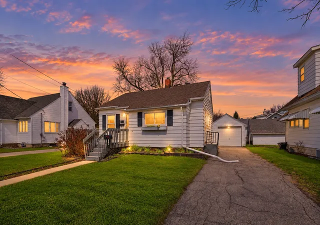 Single family home for sale at 1431 1st Street SE, Rochester, MN 55904 | MLS# 7147764