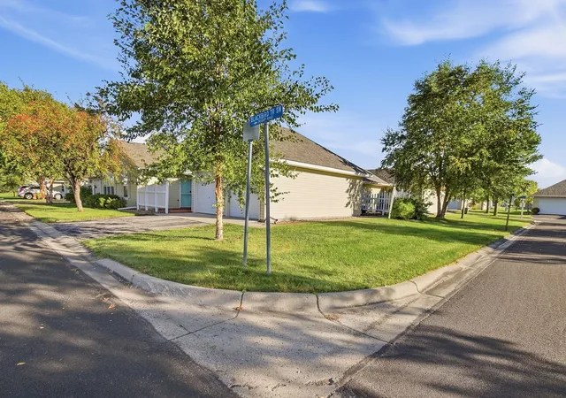 Photo 3 of Condo for sale at 1067 Blackbird Trl Sw #8, Hutchinson, MN 55350 | MLS# 7147769 | Listing updated on 2026-10-02