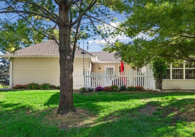 Single family home for sale at 3070 Timberwood Ct #32, Saint Paul, MN 55121 | MLS# 7147773