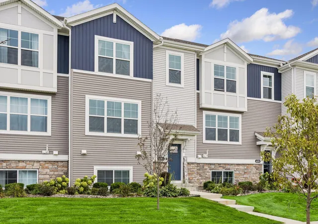 Photo 3 of Single family home for sale at 6686 Wildflower Way, Excelsior, MN 55331 | MLS# 7147774 | Listing updated on 2026-09-30