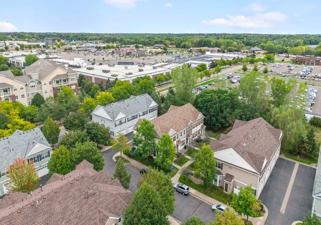 Photo 2 of Single family home for sale at 1626 Woodlynn Ave #1, Saint Paul, MN 55109 | MLS# 7147777 | Listing updated on 2026-10-07