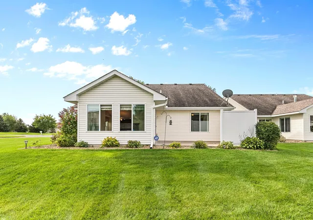 Photo 4 of Single family home for sale at 366 25th Lane SE, Cambridge, MN 55008 | MLS# 7147787 | Listing updated on 2026-10-06