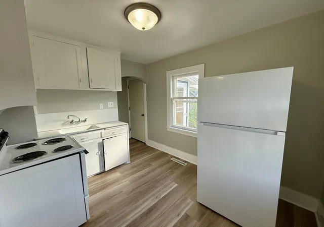 Photo 3 of Single family home for sale at 1033 2nd Street SE, Valley City, ND 58072 | MLS# 7147792 | Listing updated on 2026-09-25