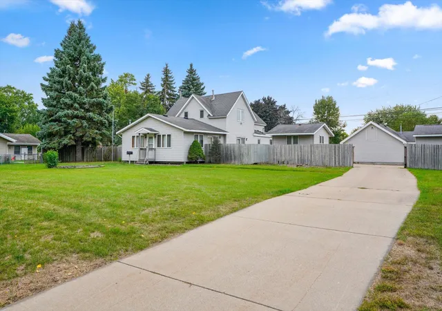 Photo 2 of Sale Pending at 8428 Portland Ave S, Minneapolis, MN 55420 | MLS# 7147794 | Listing updated on 2026-09-29
