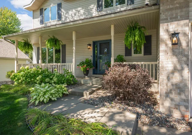 Photo 3 of Single family home for sale at 14105 Forest Ln, Saint Paul, MN 55124 | MLS# 7147826 | Listing updated on 2026-10-01