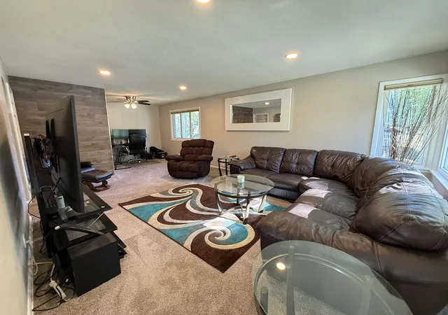 Photo 2 of Single family home for sale at 511 7th Avenue E, Shakopee, MN 55379 | MLS# 7147839 | Listing updated on 2026-10-19