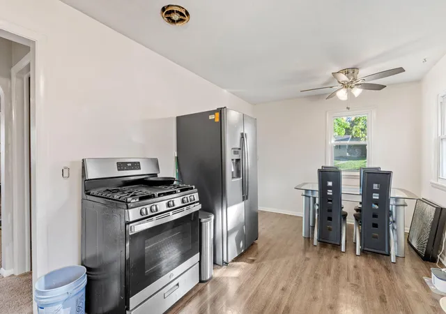 Photo 3 of Single family home for sale at 511 7th Avenue E, Shakopee, MN 55379 | MLS# 7147839 | Listing updated on 2026-10-19