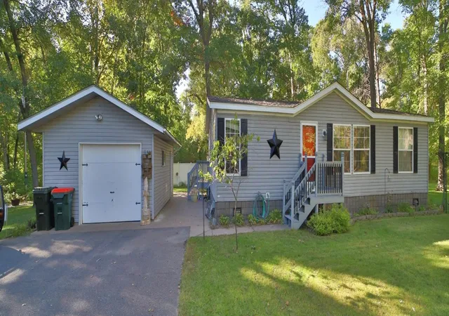 Photo 1 of Sale Pending at 8656 Southview Dr, Pequot Lakes, MN 56472 | MLS# 7147842 | Listing updated on 2026-10-02