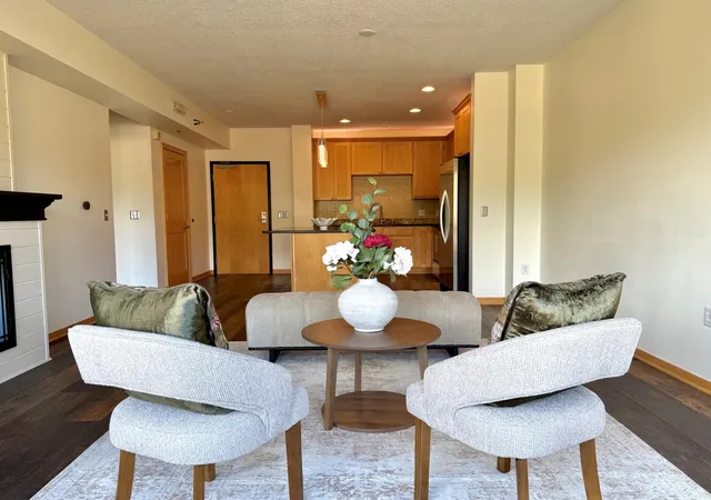 Photo 1 of Condo for sale at 284 Spring St #311, Saint Paul, MN 55102 | MLS# 7147848 | Listing updated on 2026-10-05