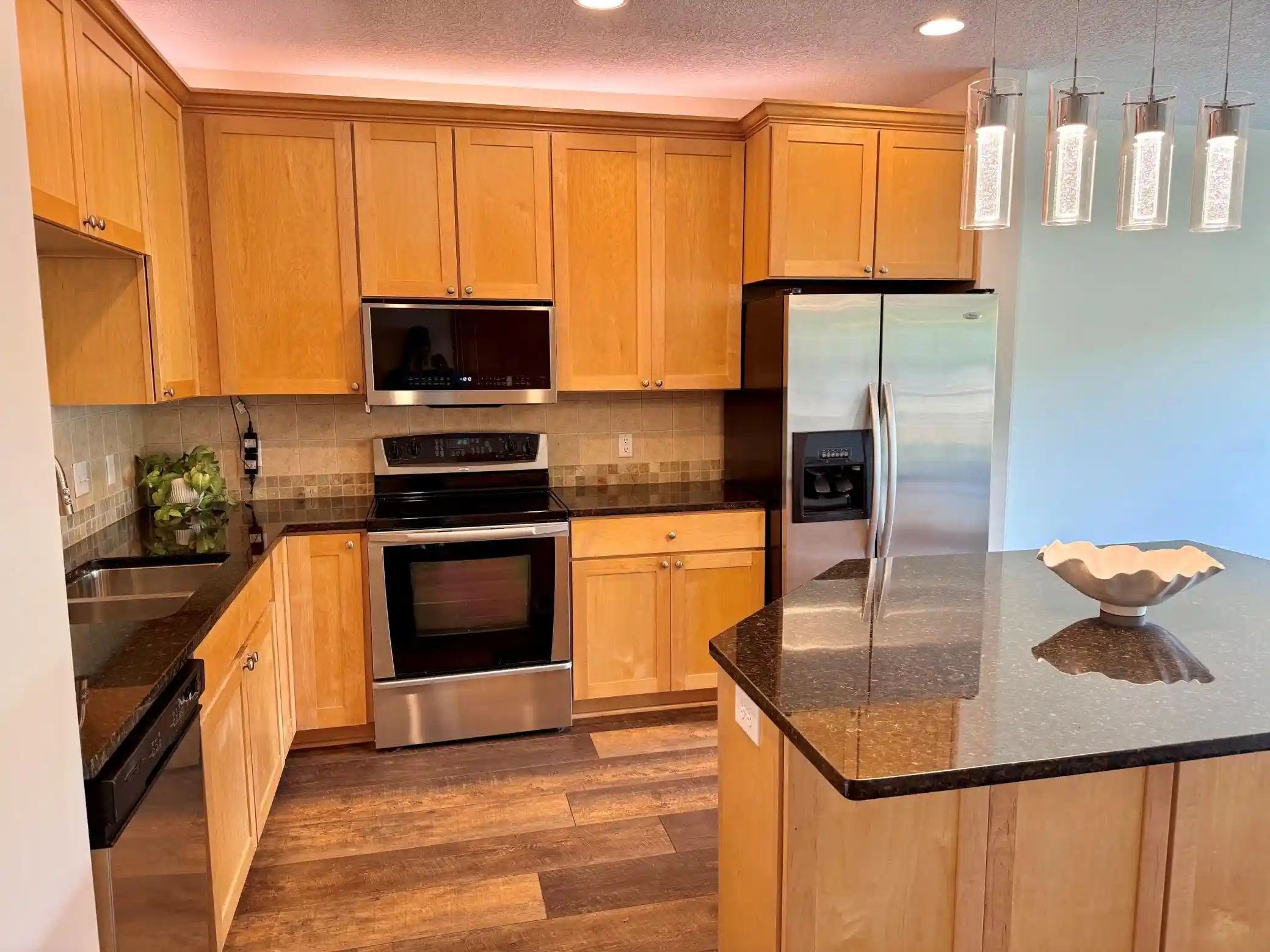 Listing Photo 2 - Condo for sale in 284 Spring St located at 284 Spring St, St. Paul, MN 55102 - Unit #311