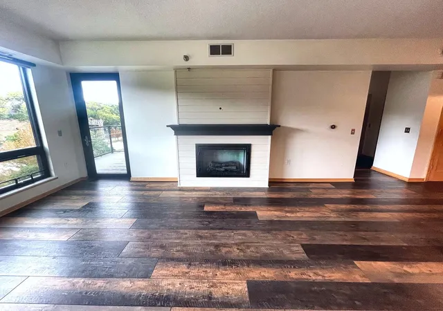Photo 2 of Condo for sale at 284 Spring St #311, Saint Paul, MN 55102 | MLS# 7147848 | Listing updated on 2026-09-21