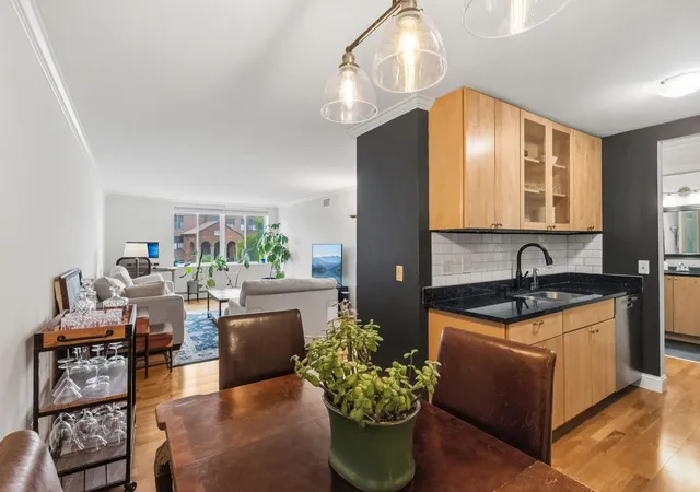 Photo 3 of Condo for sale at 2800 W 44th Street #201, Minneapolis, MN 55410 | MLS# 7147886 | Listing updated on 2026-10-01