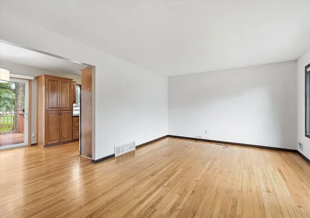 Photo 3 of Single family home for sale at 20480 Idalia Ave, Lakeville, MN 55044 | MLS# 7147902 | Listing updated on 2026-10-05