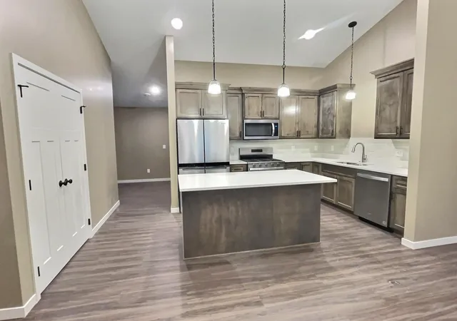 Photo 3 of Single family home for sale at 414 5th Street W, Maple Lake, MN 55358 | MLS# 7147904 | Listing updated on 2026-10-21