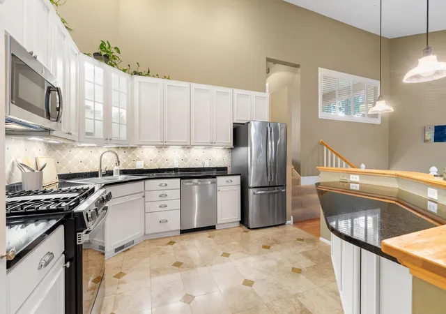 Photo 4 of Single family home for sale at 5428 Rowland Park Rd, Hopkins, MN 55343 | MLS# 7147912 | Listing updated on 2026-10-22