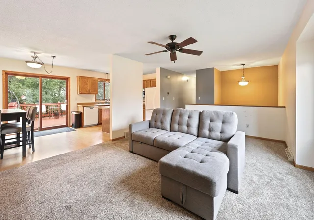 Photo 2 of Single family home for sale at 813 7th Avenue N, Sauk Rapids, MN 56379 | MLS# 7147919 | Listing updated on 2026-10-08