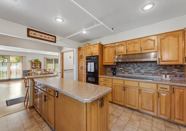 Photo 3 of Single family home for sale at 109 S Winnebago St, Caledonia, MN 55921 | MLS# 7147931 | Listing updated on 2026-10-06