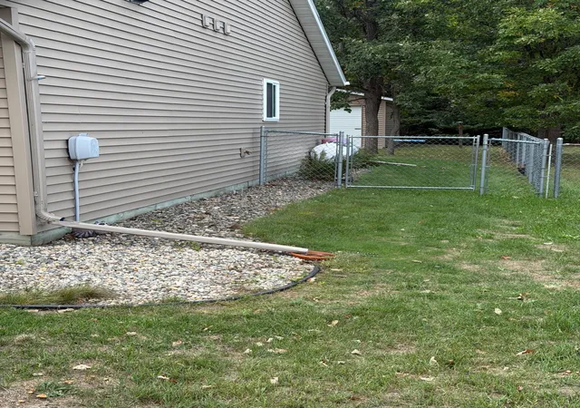 Photo 4 of Townhouse for sale at 705 Maple Ave, Park Rapids, MN 56470 | MLS# 7147939 | Listing updated on 2026-09-21