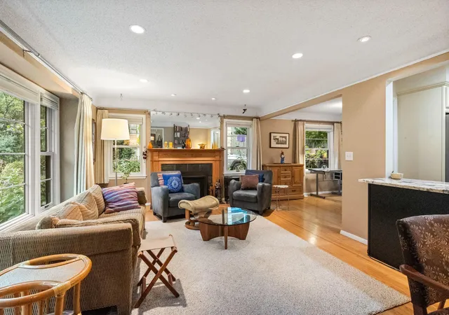 Photo 3 of Single family home for sale at 40 Upton Ave S, Minneapolis, MN 55405 | MLS# 7147943 | Listing updated on 2026-10-03