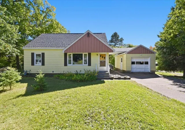 Photo 1 of Single family home for sale at 1614 Linzie Rd, Duluth, MN 55811 | MLS# 7147950 | Listing updated on 2026-10-08