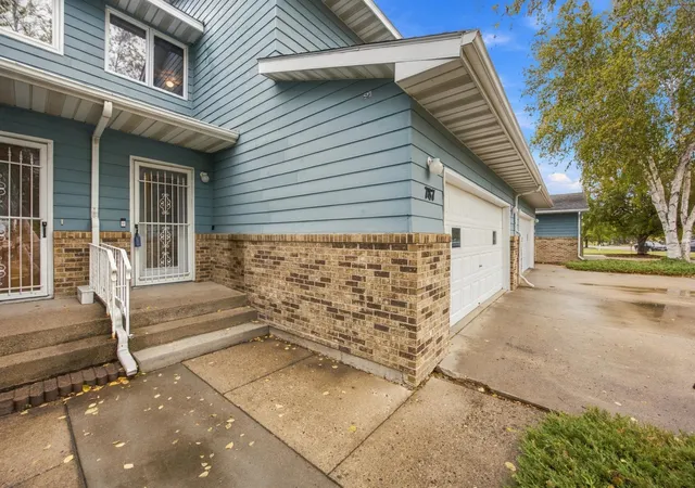 Photo 2 of Condo for sale at 787 Royal Oaks Dr N, Fargo, ND 58102 | MLS# 7147952 | Listing updated on 2026-09-25