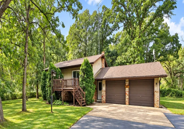 Photo 2 of Single family home for sale at 5583 Legend Ln, Brainerd, MN 56401 | MLS# 7147957 | Listing updated on 2026-10-06