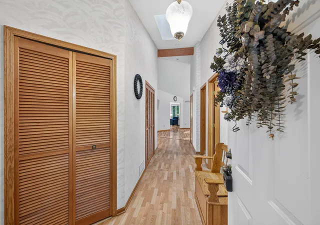 Photo 3 of Single family home for sale at 2643 Lake Ct Cir, Saint Paul, MN 55112 | MLS# 7147967 | Listing updated on 2026-10-05