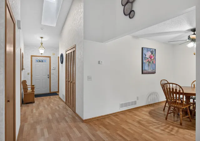Photo 4 of Single family home for sale at 2643 Lake Ct Cir, Saint Paul, MN 55112 | MLS# 7147967 | Listing updated on 2026-10-05