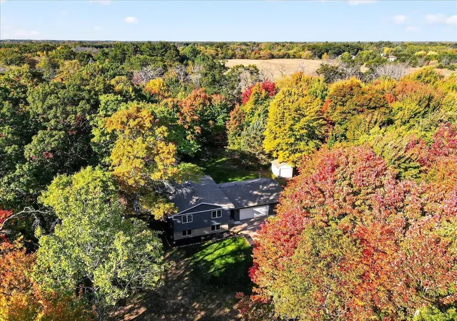 Photo 3 of Single family home for sale at 4926 Shady Ln, North Branch, MN 55056 | MLS# 7147975 | Listing updated on 2026-10-08