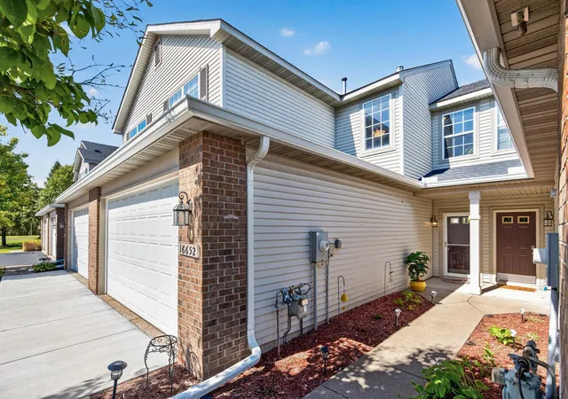 Photo 3 of Single family home for sale at 16652 89th Place N, Maple Grove, MN 55311 | MLS# 7147980 | Listing updated on 2026-09-23