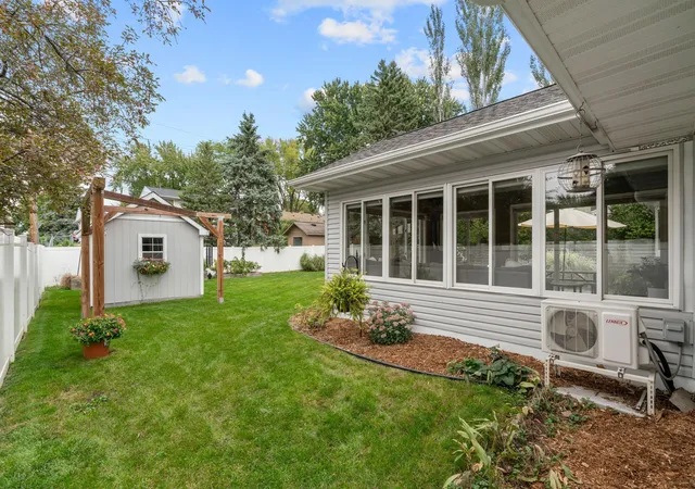 Photo 4 of Sale Pending at 3322 Belden Dr NE, Minneapolis, MN 55418 | MLS# 7148029 | Listing updated on 2026-10-02