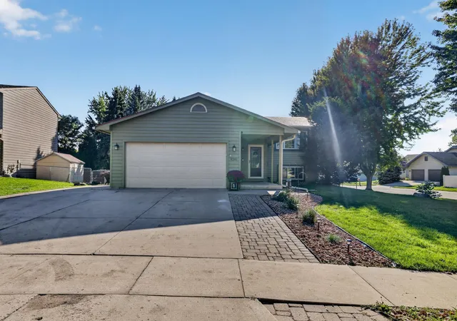 Photo 2 of Single family home for sale at 4340 57th Street Nw, Rochester, MN 55901 | MLS# 7148039 | Listing updated on 2026-10-06