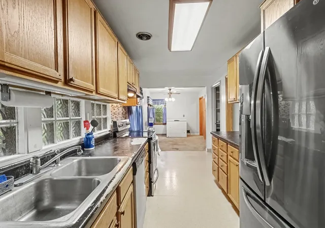 Photo 2 of Single family home for sale at 849 8th Avenue Sw, Faribault, MN 55021 | MLS# 7148050 | Listing updated on 2026-10-02