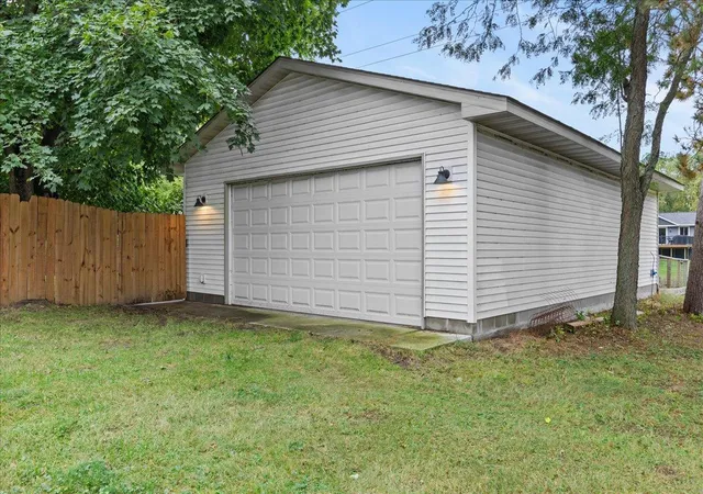 Photo 4 of Single family home for sale at 3660 173rd Lane NW, Andover, MN 55304 | MLS# 7148053 | Listing updated on 2026-10-07