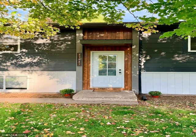 Photo 4 of Single family home for sale at 13845 Underclift St NW, Andover, MN 55304 | MLS# 7148058 | Listing updated on 2026-10-08