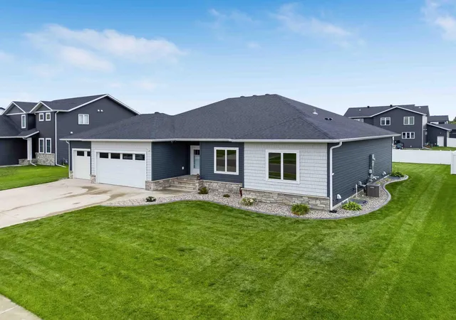 Photo 1 of Single family home for sale at 6669 55th Avenue S, Fargo, ND 58104 | MLS# 7148067 | Listing updated on 2026-09-25